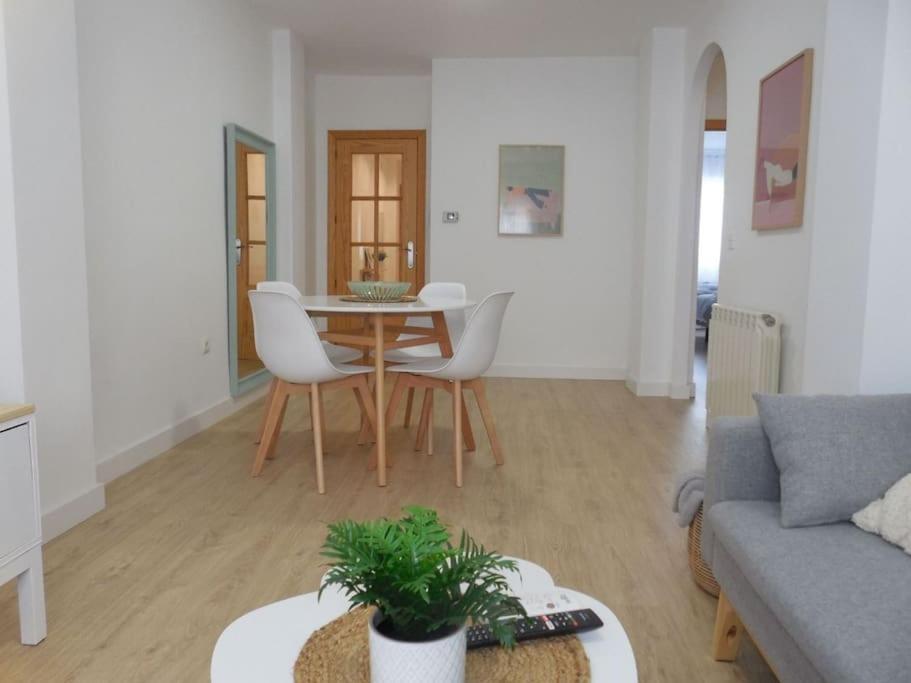 Precioso Piso De 2 Habitaciones Armilla Exterior foto